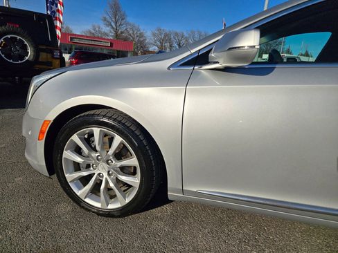 Used 2017 Cadillac XTS Luxury FWD image 7