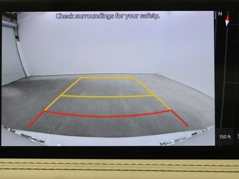 Used 2025 Genesis G70 2.5T image 14