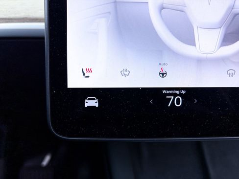 Used 2024 Tesla Model Y Long Range image 24