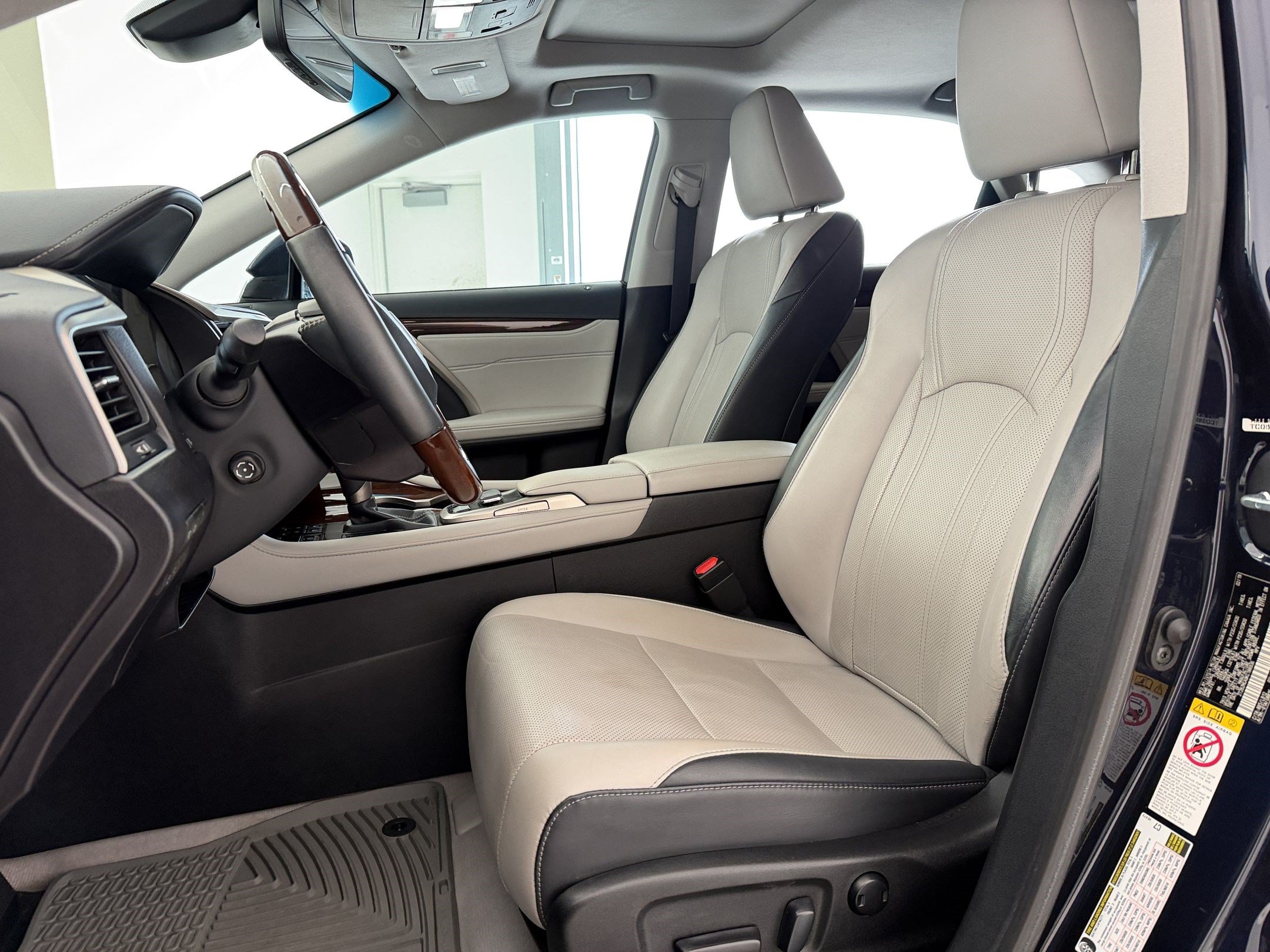 Used 2019 Lexus RX 350 AWD w/ Navigation Package image 5