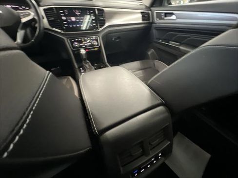Certified 2021 Volkswagen Atlas SEL Premium image 20