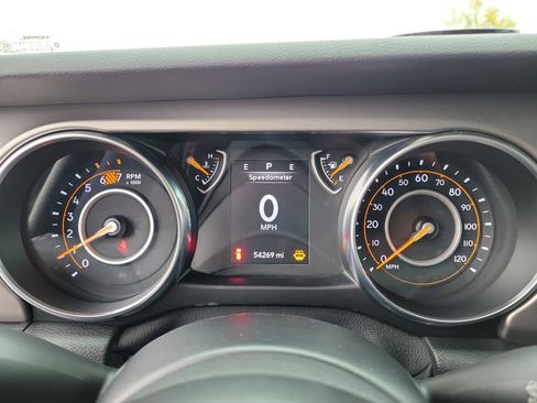 Used 2020 Jeep Wrangler Sport image 26