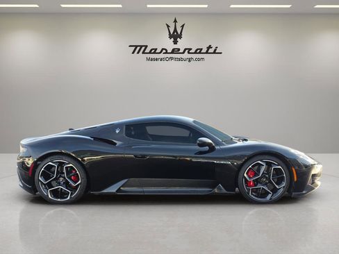 Used 2022 Maserati MC20 Coupe image 4