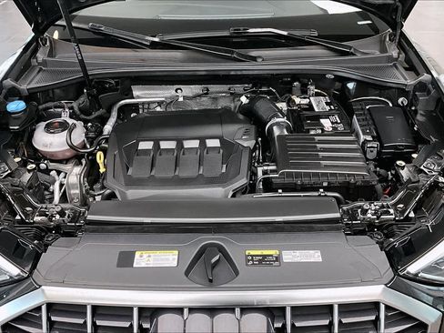 Used 2023 Audi Q3 2.0T Premium w/ Convenience Package image 32