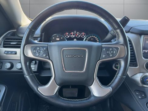 Used 2019 GMC Yukon XL Denali AWD/4WD image 13