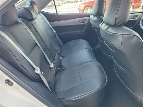 Used 2015 Toyota Corolla LE image 14