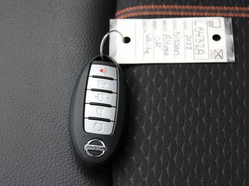 Certified 2022 Nissan Altima 2.5 SR image 32