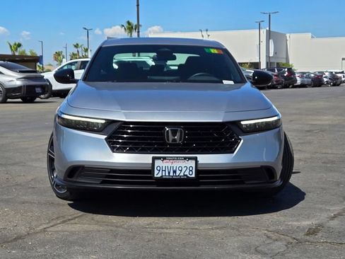 Used 2023 Honda Accord Sport image 2