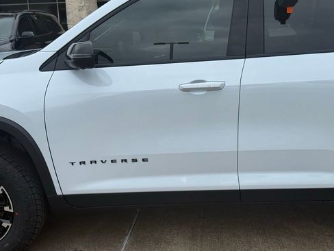 New 2026 Chevrolet Traverse Z71 w/ Enhanced Driving Package image 18