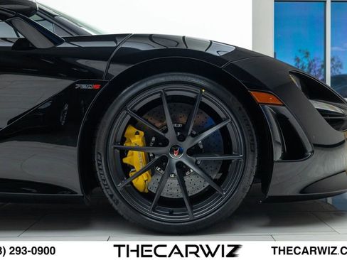 Used 2018 McLaren 720S Performance RWD image 34