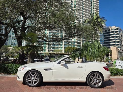 Used 2014 Mercedes-Benz SLK 250 image 5