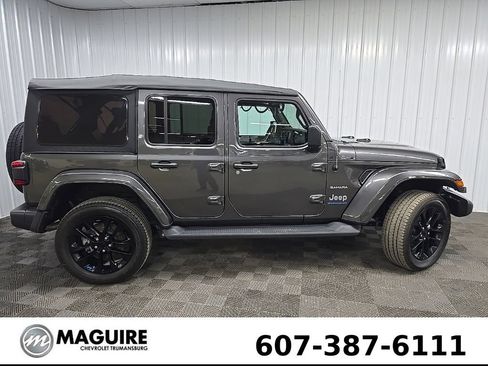 Used 2023 Jeep Wrangler Unlimited Sahara AWD/4WD image 2
