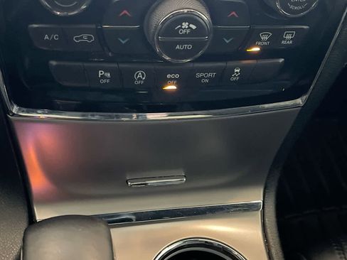 Used 2021 Jeep Grand Cherokee Limited image 19