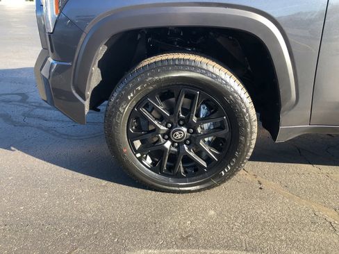 New 2026 Toyota Tundra SR5 AWD/4WD image 27
