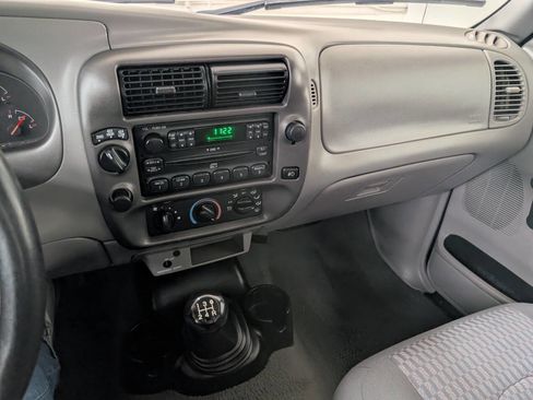 Used 2001 MAZDA B-Series Pickup 4x4 Regular Cab B3000 image 11