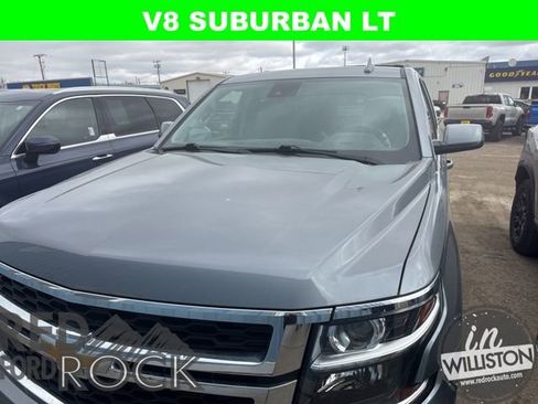 Used 2019 Chevrolet Suburban LT AWD/4WD image 8