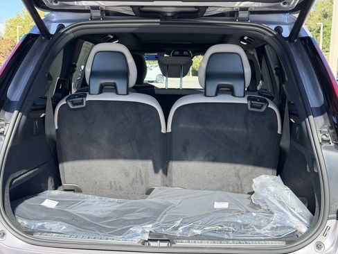 New 2026 Volvo XC90 T8 Plus image 10