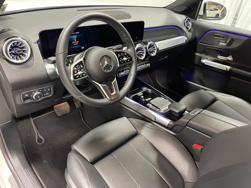 Certified 2023 Mercedes-Benz GLB 250 4MATIC image 21