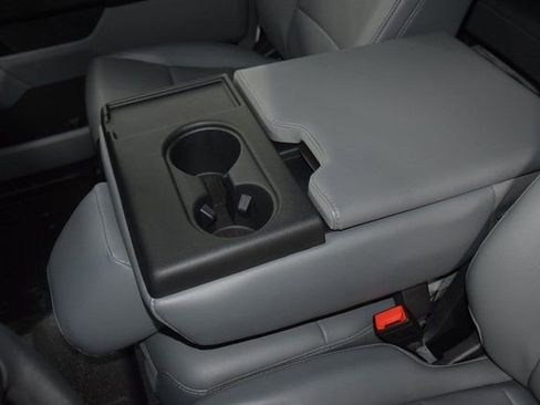 Used 2024 Ford F450 XL image 32