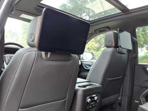 Used 2021 GMC Yukon AT4 w/ Rear Media and Nav Package AWD/4WD image 21
