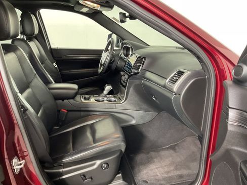 Used 2019 Jeep Grand Cherokee Limited AWD/4WD image 25