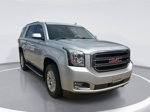 Used 2017 GMC Yukon SLT RWD image 1