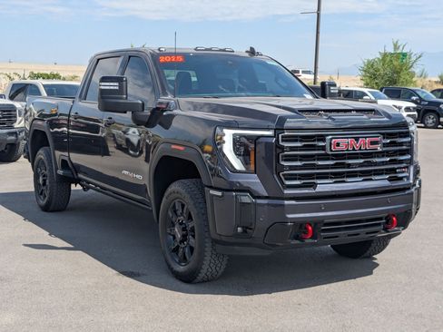 Certified 2025 GMC Sierra 3500 AT4 w/ AT4 Premium Plus Package AWD/4WD image 8