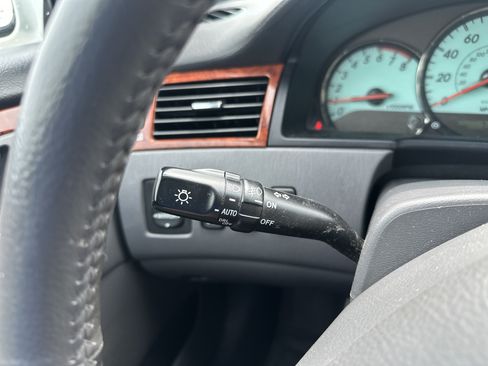 Used 2006 Toyota Solara SLE FWD image 24