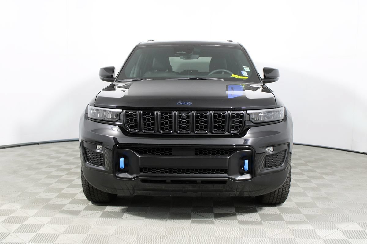 Used 2023 Jeep Grand Cherokee Trailhawk AWD/4WD image 40