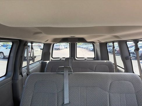 Used 2014 GMC Savana 1500 LT AWD/4WD image 17
