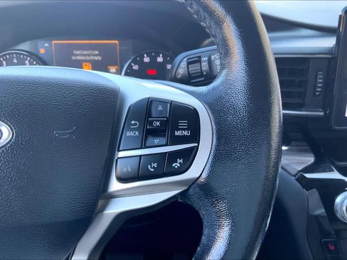 Used 2021 Ford Explorer Limited w/ Equipment Group 301A RWD image 25