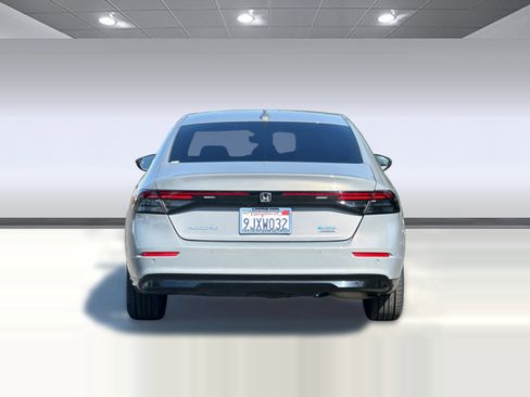 Used 2024 Honda Accord Touring image 9
