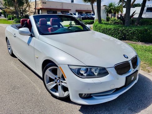 Used 2011 BMW 328i Convertible w/ Premium Pkg RWD image 2