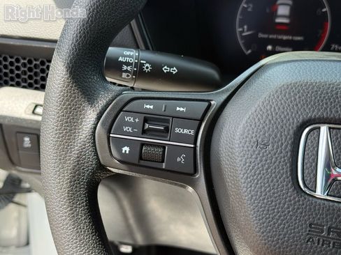 Used 2024 Honda CR-V EX image 17