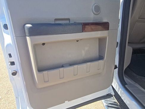 Used 2010 Ford F350 Lariat AWD/4WD image 36