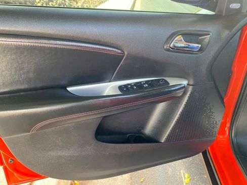 Used 2018 Dodge Journey GT FWD image 13