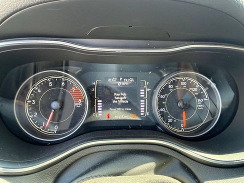 Used 2021 Jeep Cherokee Latitude Lux AWD/4WD image 18