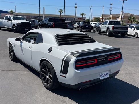 Used 2016 Dodge Challenger R/T Scat Pack w/ Driver Convenience Group RWD image 2