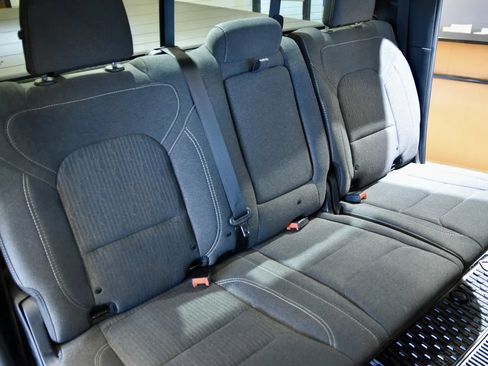 Used 2019 RAM 1500 Big Horn AWD/4WD image 26