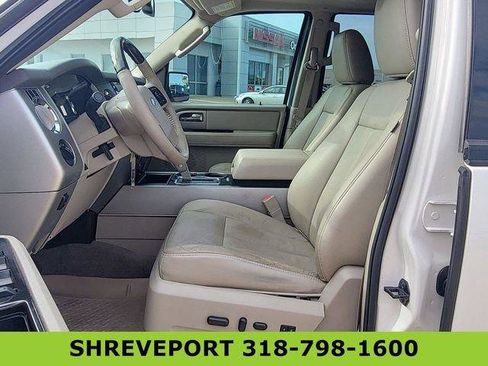 Used 2013 Ford Expedition Limited RWD image 19