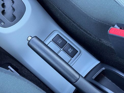 Used 2012 Toyota Prius C Three image 21