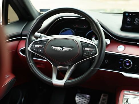 Used 2023 Genesis GV70 2.5T w/ Sport Prestige Package AWD/4WD image 29