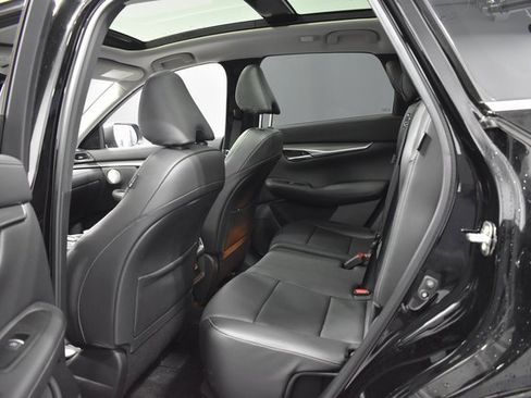 Used 2025 INFINITI QX50 Luxe image 32