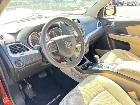 Used 2013 Dodge Journey SXT w/ Flexible Seating Group image 5