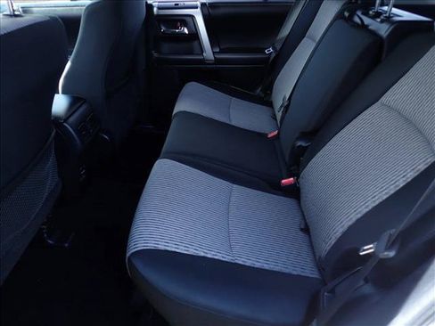 Used 2016 Toyota 4Runner SR5 AWD/4WD image 10
