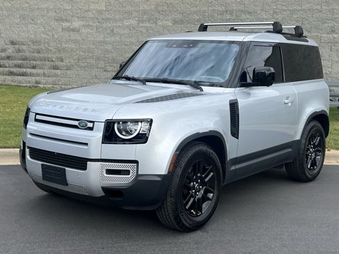 Certified 2022 Land Rover Defender 90 S AWD/4WD image 2