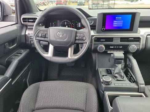 New 2025 Toyota 4Runner SR5 image 10