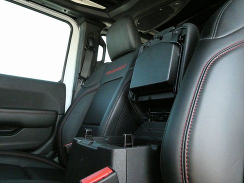 Used 2024 Jeep Wrangler Rubicon w/ XTREMEE 35" Tire Package image 38