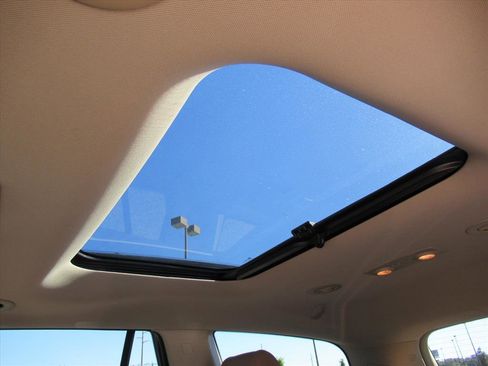 Used 2017 Buick Enclave Premium image 23