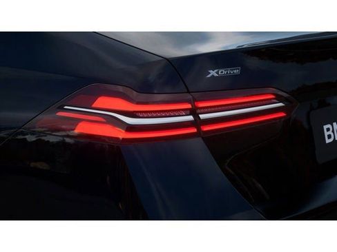 New 2026 BMW 530i xDrive image 8